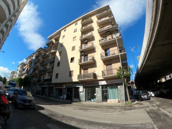 Trilocale via Panebianco 151