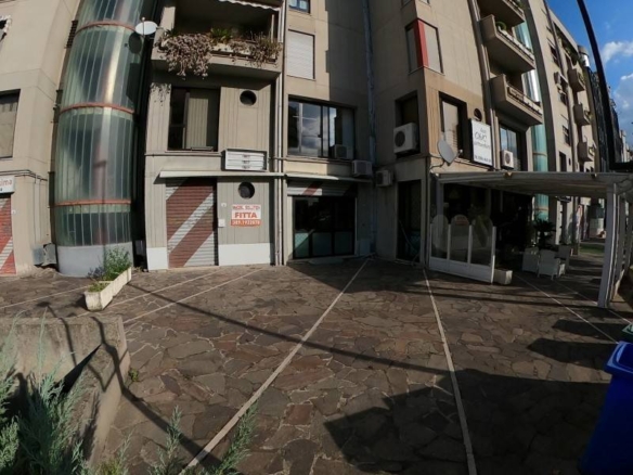 Locale commerciale